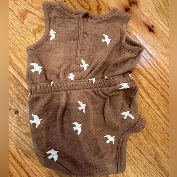 Little Planet | baby romper | 0-3 months - Picture 4 of 5